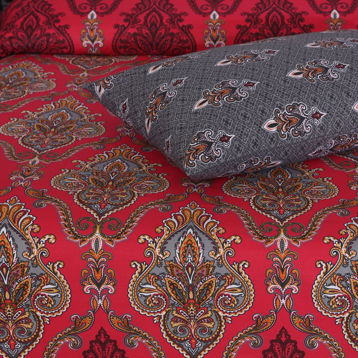 Red Velvet Bed Sheet Set